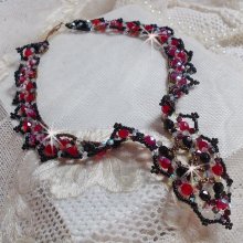 Collier Ruby and Black avec des facettes et des toupies en cristal de Swarovski